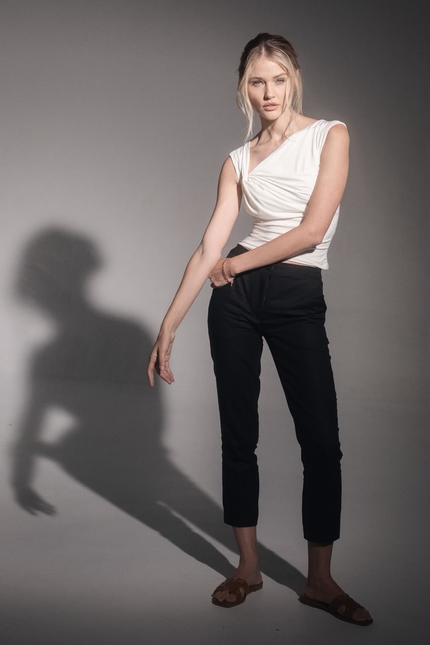 Tailored Seam Detail Cropped Trouser